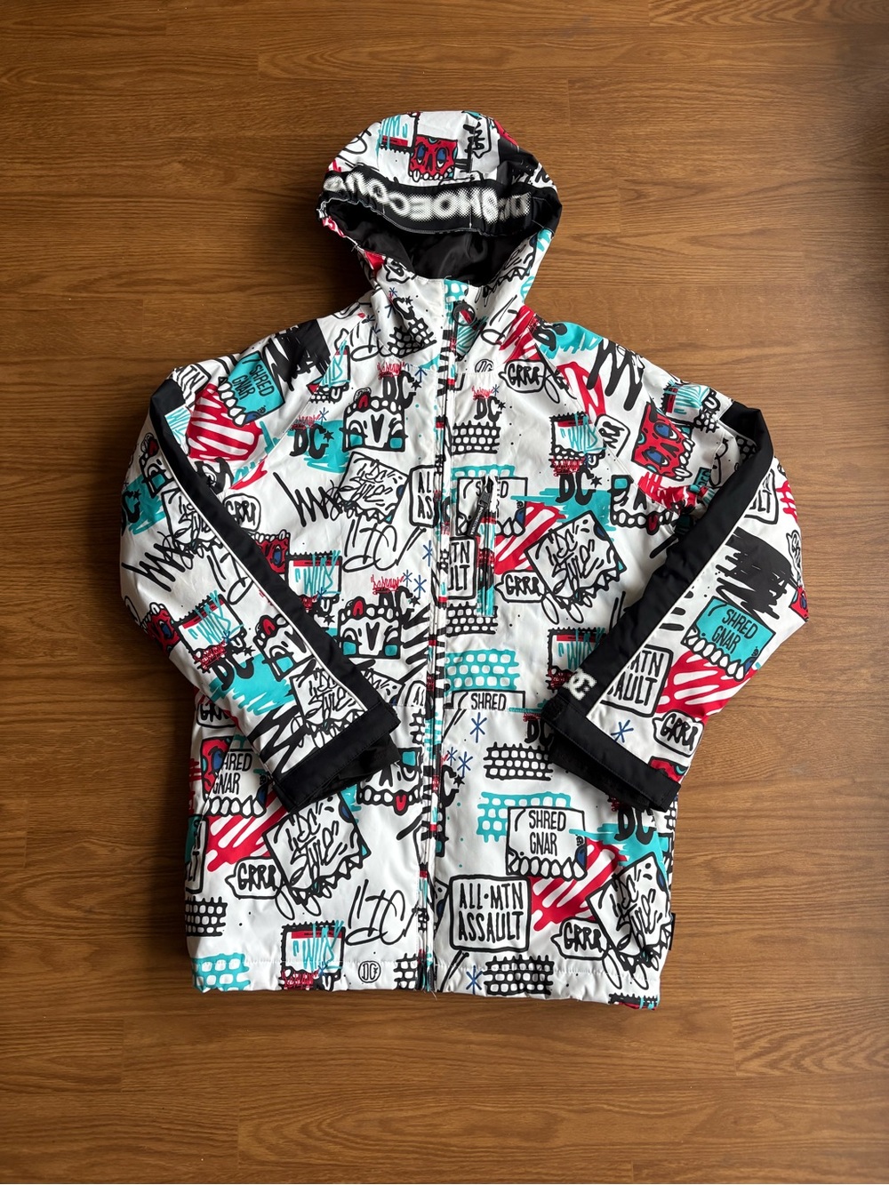 DC Shoes Snowboard Ski Youth 16 XXL Graffiti Parka Jacket 10K Hooded Waterproof